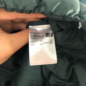 Uniqlo Womens Ultra Light Down Vest Sz Small